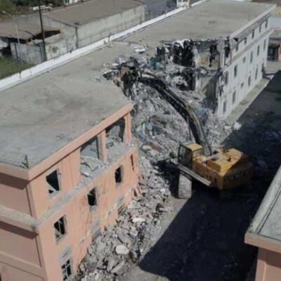 Inicia demolición del expenal de Topo Chico, en Nuevo León