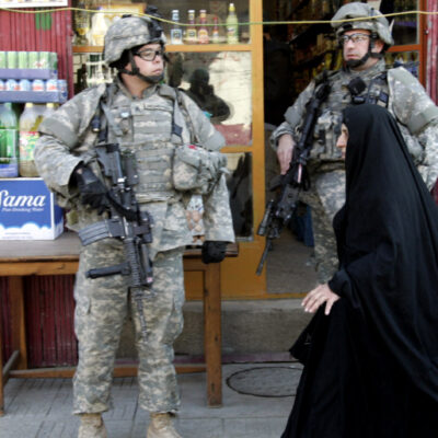 Parlamento de Irak aprueba moción para expulsar a tropas de EEUU