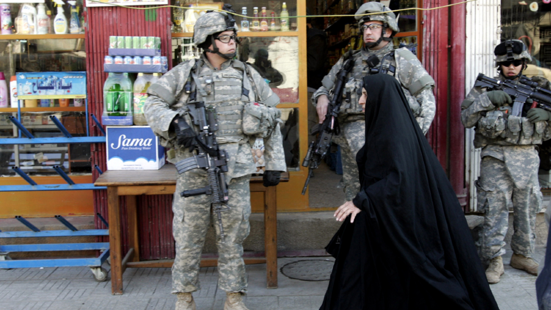 Foto: Soldados del Ejército de Estados Unidos patrullan el este de Bagdad, Irak.