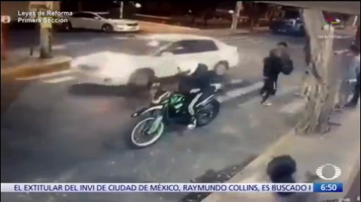 ladrones en motocicleta asaltan tienda en barrio san miguel iztapalapa