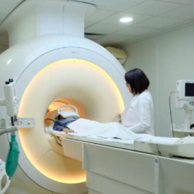 AMLO presenta ‘El Pulso de la Salud’; garantiza atención médica a todos