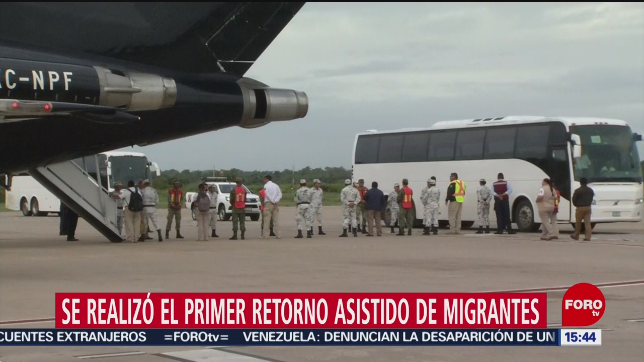 FOTO: realizan retorno asistido de migrantes via aerea