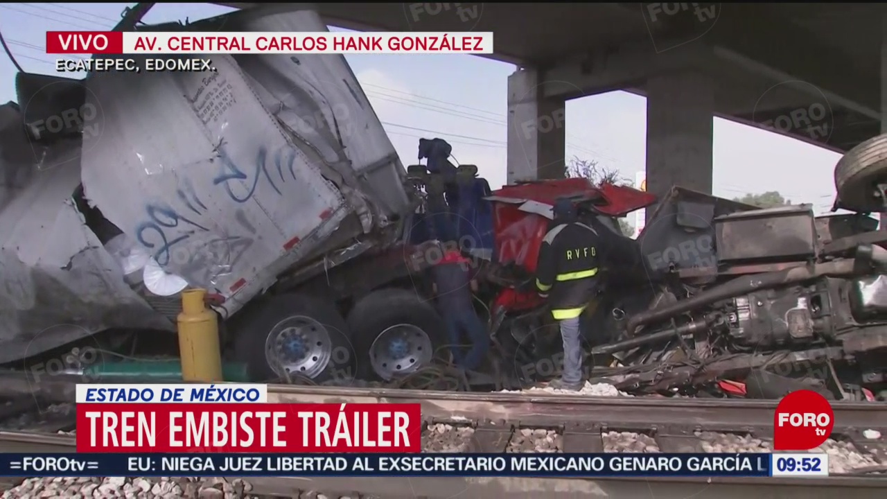 FOTO: tren embiste trailer en ecatepec estado de mexico , 4 de enero del 2020