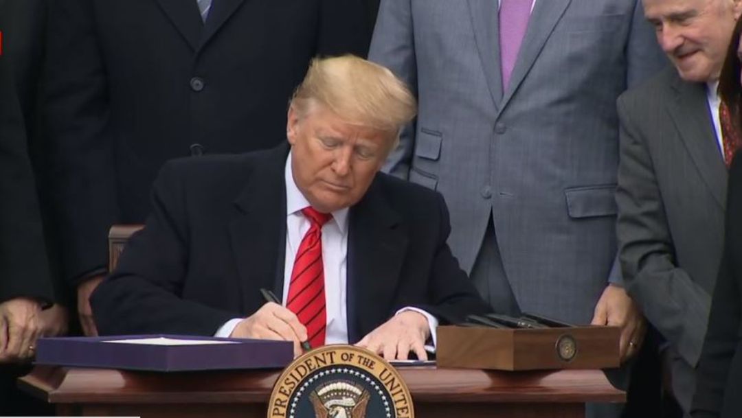 Foto: Donald Trump firma el T-MEC