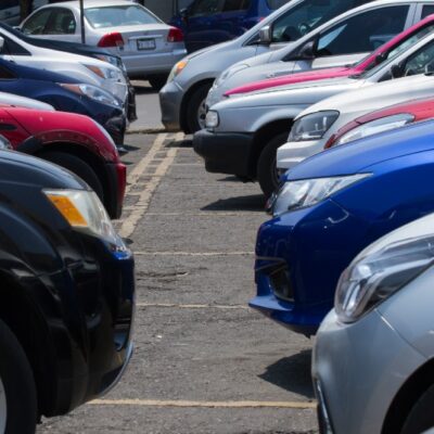 La venta de autos baja 8.3 por ciento en diciembre, reporta el INEGI