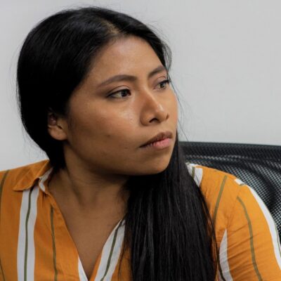 Yalitza Aparicio, interesada en trabajar por la educación indígena