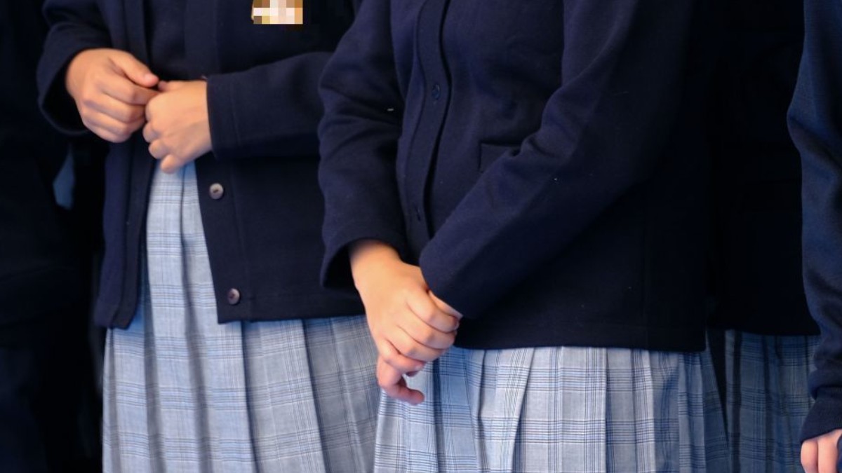 Director culpa a alumnas por casos de acoso en secundaria