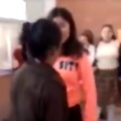 Video: Captan bullying que sufre niña de secundaria en Coahuila