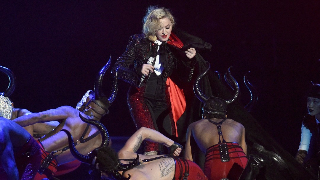 Foto: De Madonna a Lady Gaga: las caídas más sonadas sobre el escenario