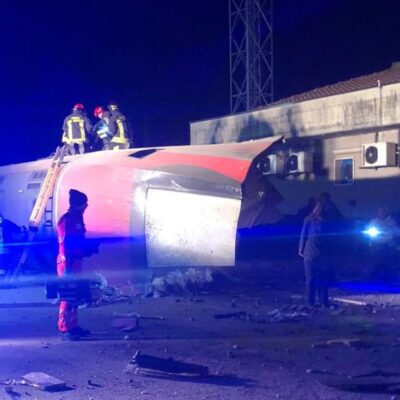 Descarrila tren en Italia; reportan 2 muertos y 30 heridos