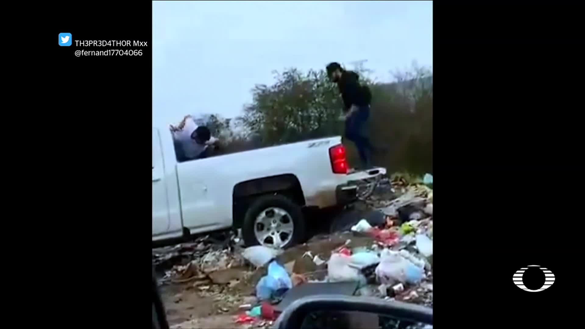 FOTO: 3 Febrero 2020, difunden video de hombres tirando un cuerpo en un basurero en culiacan