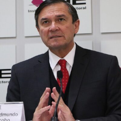 Edmundo Jacobo, reelecto secretario ejecutivo del INE por 6 años más