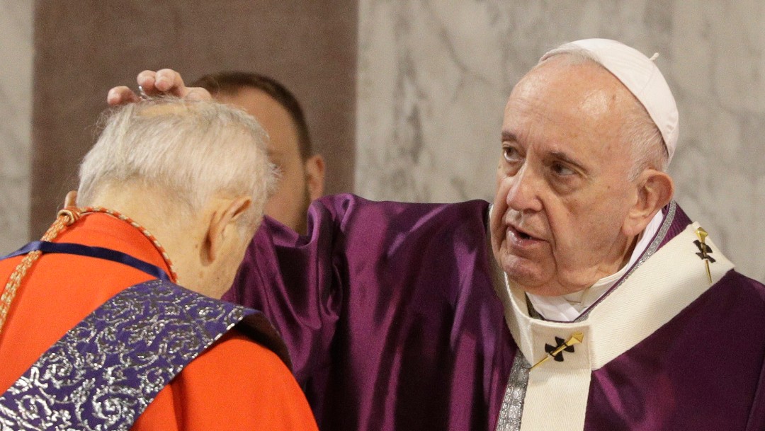 Foto: El papa pide no ‘trolear’ durante la Cuaresma; celebra el Miércoles de Ceniza