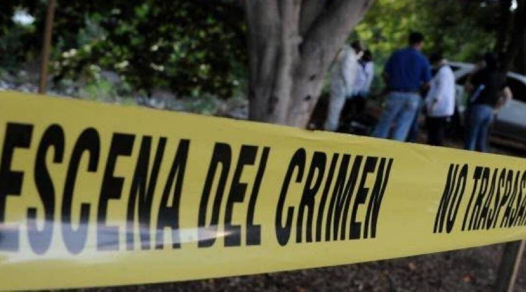 Grupo armado irrumpe fiesta clandestina en Tlalnepantla