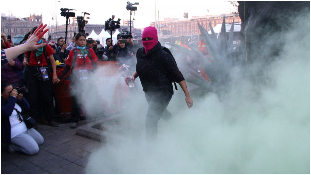 Foto: Investigarán si se hizo mal uso de extintores durante marcha, 15 de febrero de 2020 (Andrea Murcia/Cuartoscuro)