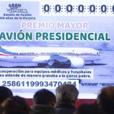 Boletos de rifa de avión presidencial se repartirán en escuelas marginadas: AMLO