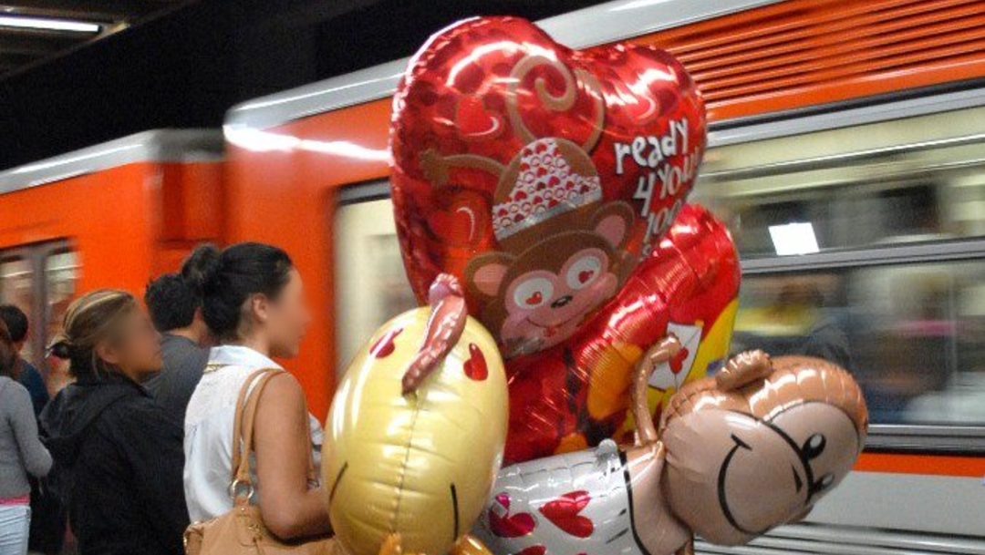 FOTO: El Metro de la CDMX exhorta a no viajar con globos metálicos , el 12 de febrero de 2020