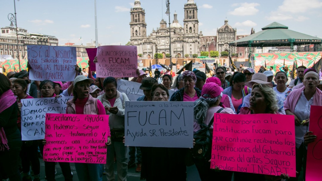 FOTO Insabi seguirá dando tratamiento a mujeres atendidas por Fucam; en la imagen, una protesta del 21 de febrero (Cuartoscuro)