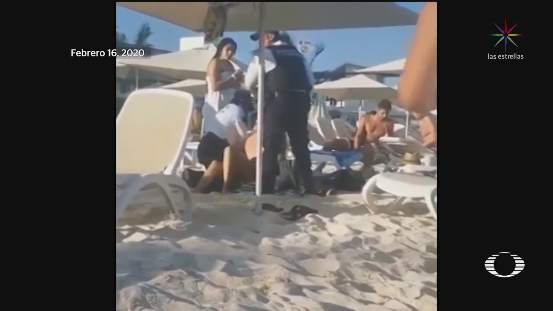 Foto: Abuso Autoridad Policías Turistas Playa Del Carmen 18 febrero 2020