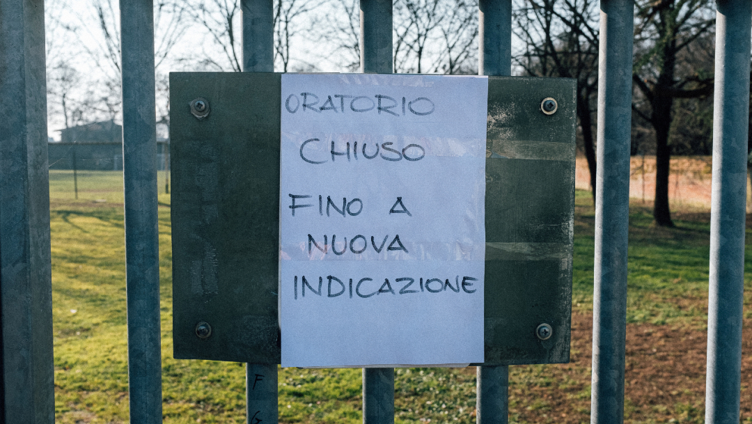 FOTO Italia prohíbe salir a la calle en 11 comunidades por coronavirus (Reuters)