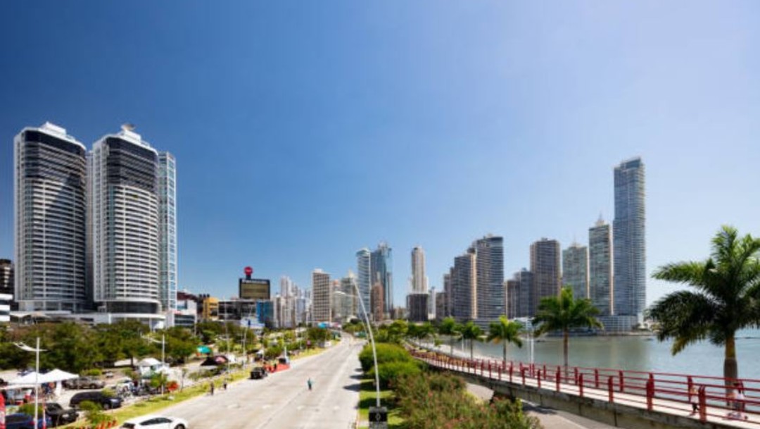 Panamá, de nuevo en lista negra de paraísos fiscales de UE
