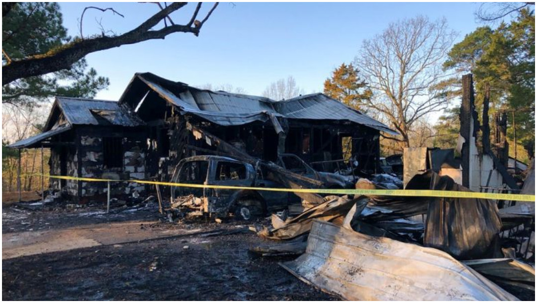 Foto: Siete integrantes de una familia murieron tras incendio en casa de Mississippi, 8 de febrero de 2020 (AP)