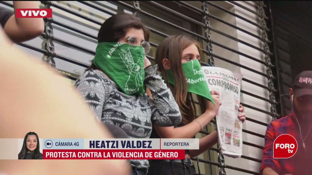 FOTO: mujeres protestan en cdmx contra la violencia de genero