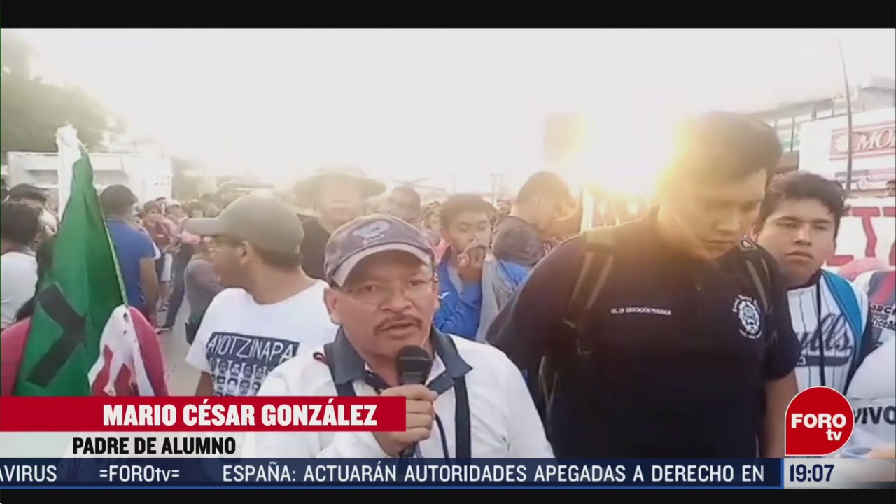 FOTO: 16 Febrero 2020, padres de normalistas de ayotzinapa denuncian represion en chiapas