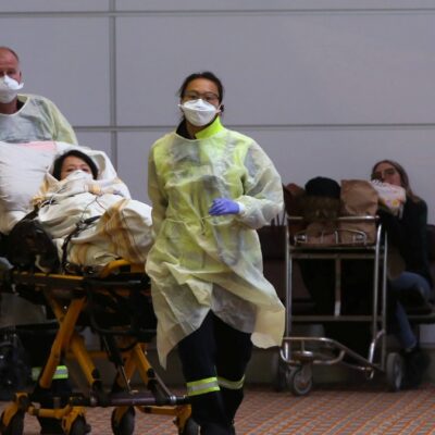 Disminuyen nuevos casos de coronavirus en China; aumentan a dos mil 788 las muertes