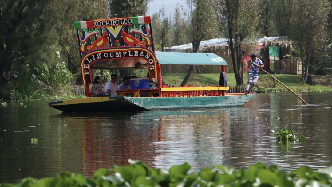 Abren nuevos canales de navegación en Xochimilco