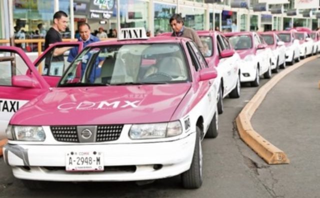 17 de febrero de 2020, taxistas de la Ciudad de México (Imagen: Twitter @EddyWarman)