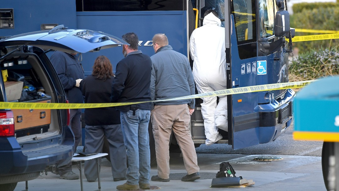 Foto: Un muerto y cinco heridos en tiroteo en autobús de California