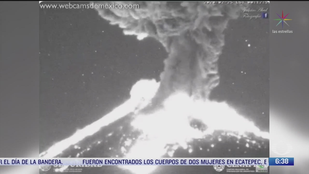 volcan popocatepetl registra fuerte explosion de 1 5 kilometros de altura