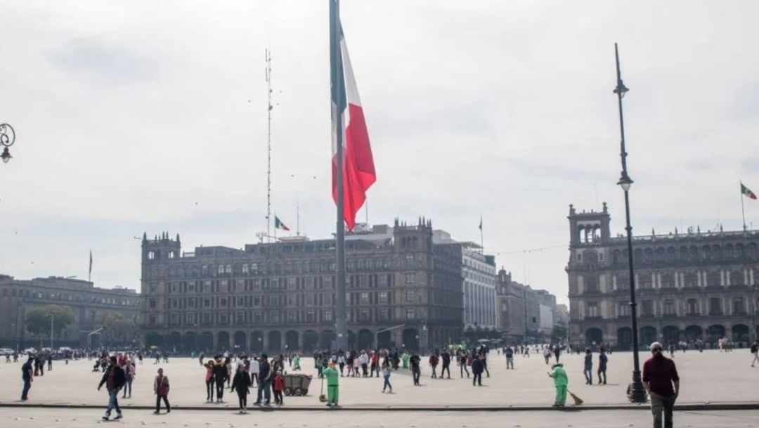 Foto: Zócalo de la Ciudad de México, 26 febrero 2020