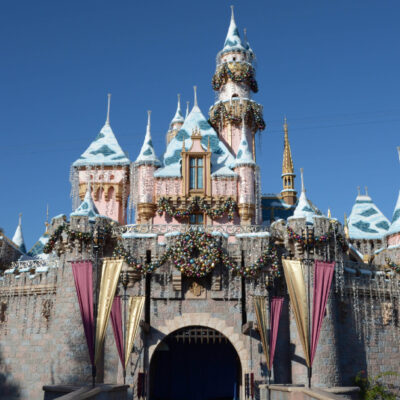 Disney cerrará parques en California, Florida y París por coronavirus