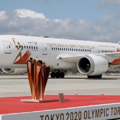 Antorcha de los Juegos Olímpicos de Tokio 2020 llega a Japón