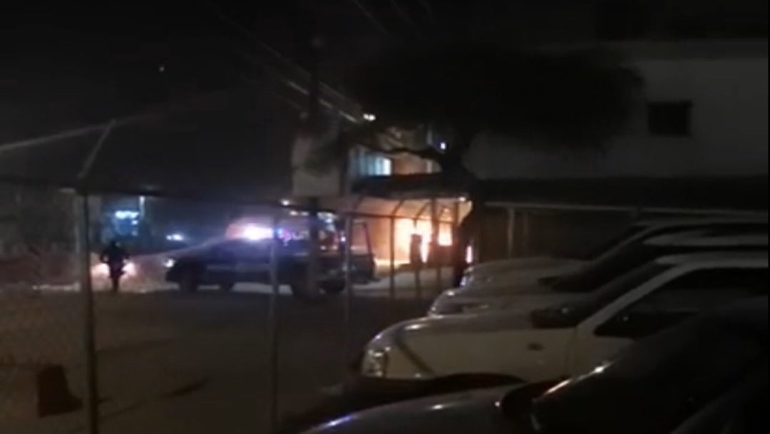 Atacan dos taquerías y lotes de autos en Celaya, Guanajuato
