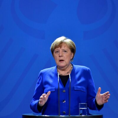 Merkel anuncia cierre de fronteras en la UE durante 30 días por coronavirus