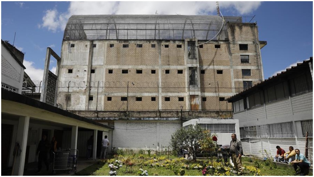 Imagen: Mueren más de 20 reos tras motines registrados en cárceles de Colombia por el coronavirus, 22 de marzo de 2020 (EFE)