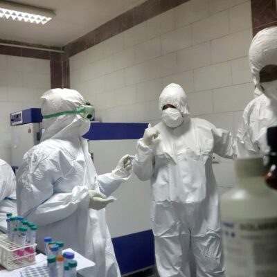 Ecuador suspende clases a nivel nacional por coronavirus; exige aislamiento a pasajeros