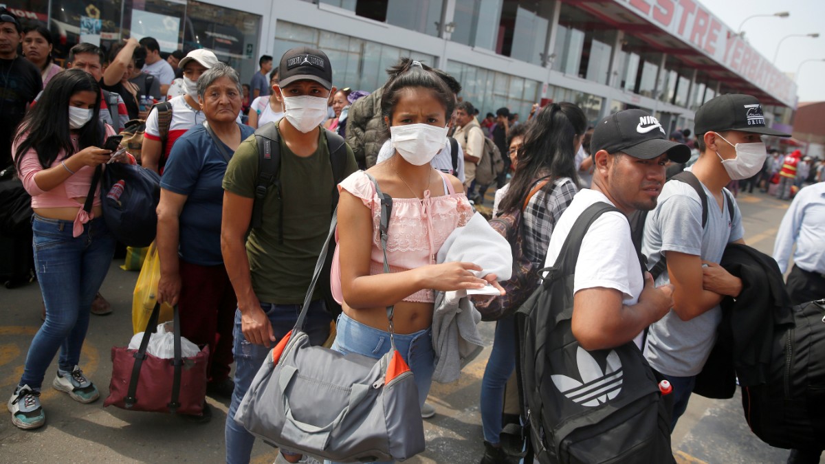 Perú repatriaerá a sus ciudadanos tras cierre de fronteras