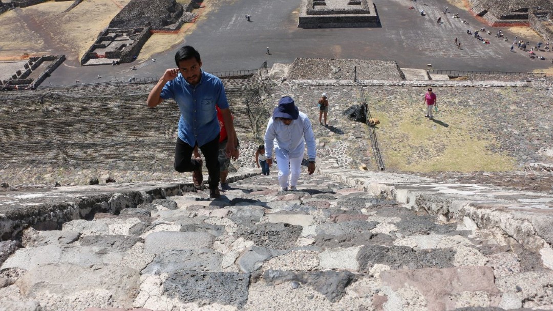 Por coronavirus, Teotihuacán luce desolado en el equinoccio