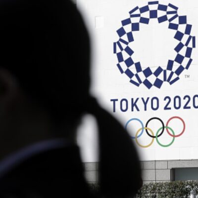 Gobernadora de Tokio considera 'impensable' cancelar Juegos Olímpicos por coronavirus