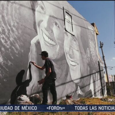 Joven muralista basa su obra en el cine mexicano