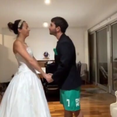 Video: Pareja celebra boda en 'distanciamiento social' por COVID-19