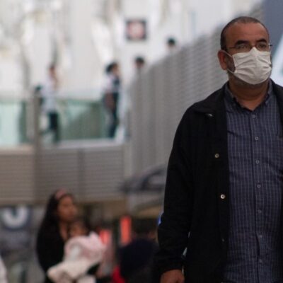 México pide a ciudadanos en el exterior regresar cuanto antes por coronavirus
