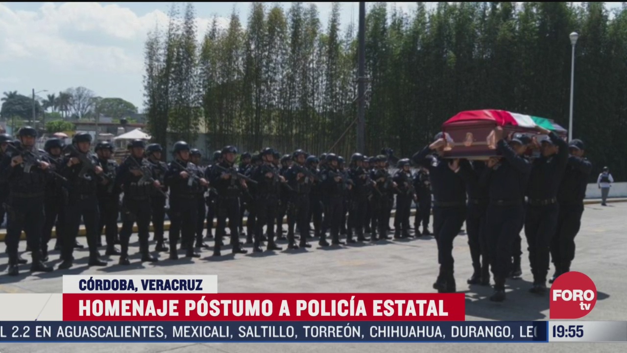 FOTO: 22 marzo 2020, rinden homenaje a policia fallecido tras accidente de helicoptero en veracruz
