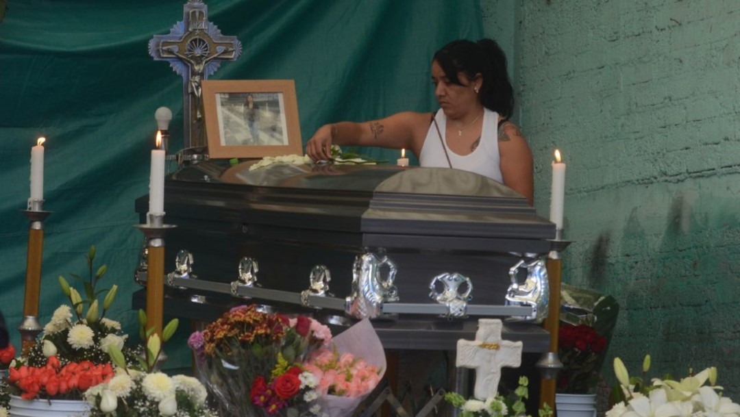 Sepultan a Alicia, mujer asesinada por su pareja en Ecatepec