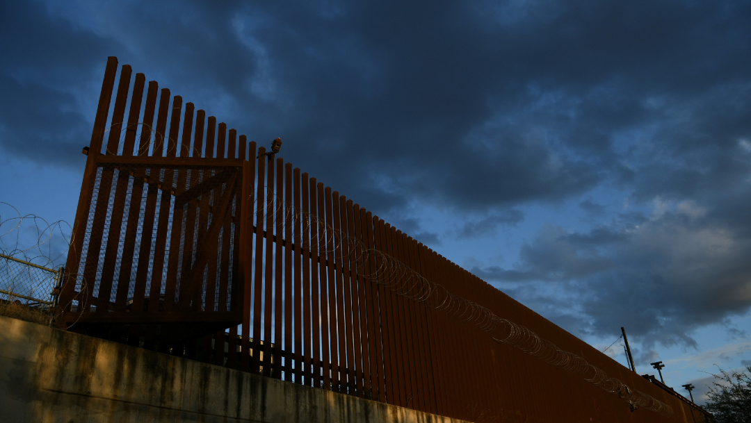 FOTO Trump limitará cruces en la frontera con México por el coronavirus (Reuters)
