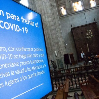 Iglesias católicas replican campanas para pedir que termine pandemia de coronavirus
